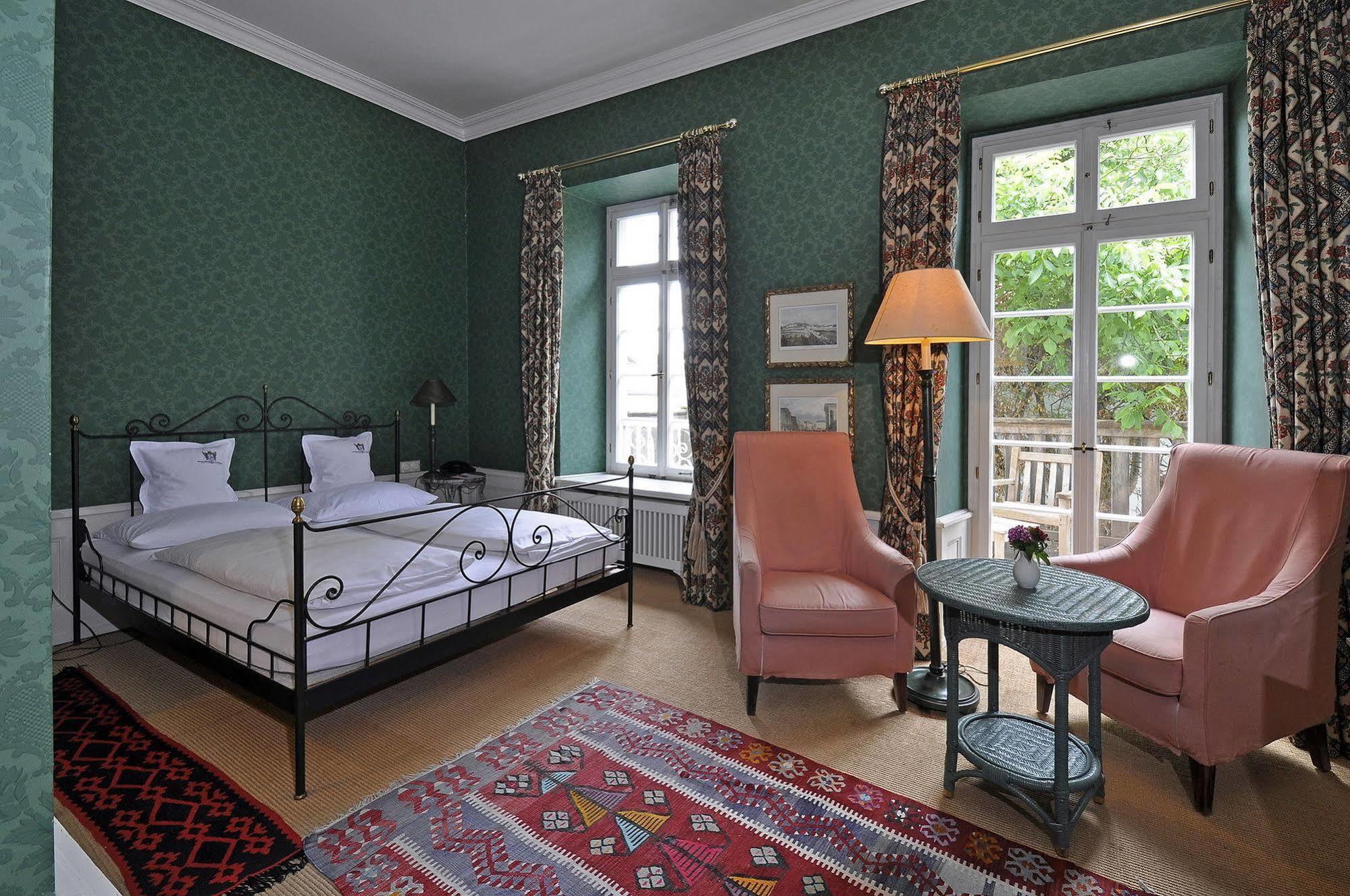 Herrenhaus Von Loew Bad Nauheim Buitenkant foto