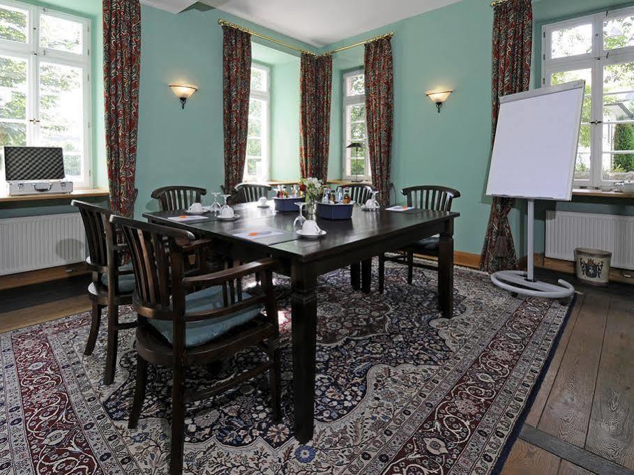 Herrenhaus Von Loew Bad Nauheim Buitenkant foto